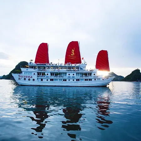 Syrena Cruises Hotel