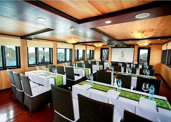Syrena Cruises  4*