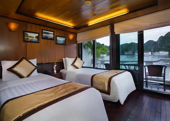 Syrena Cruises