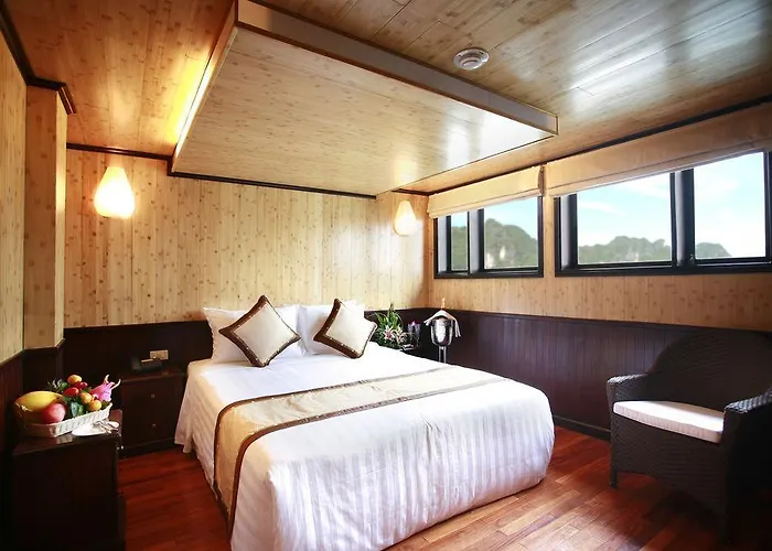 Syrena Cruises Hạ Long