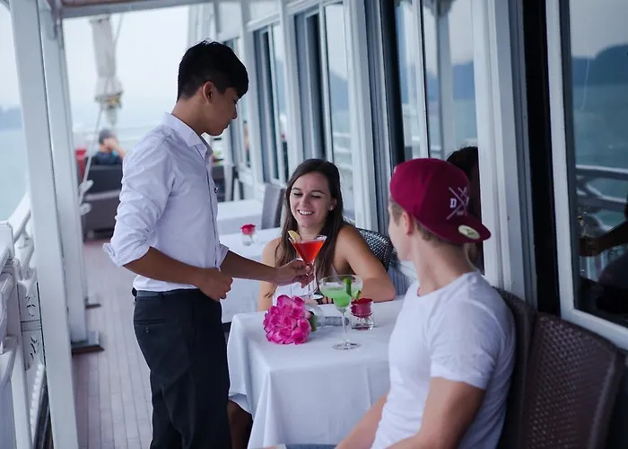  Syrena Cruises 4*