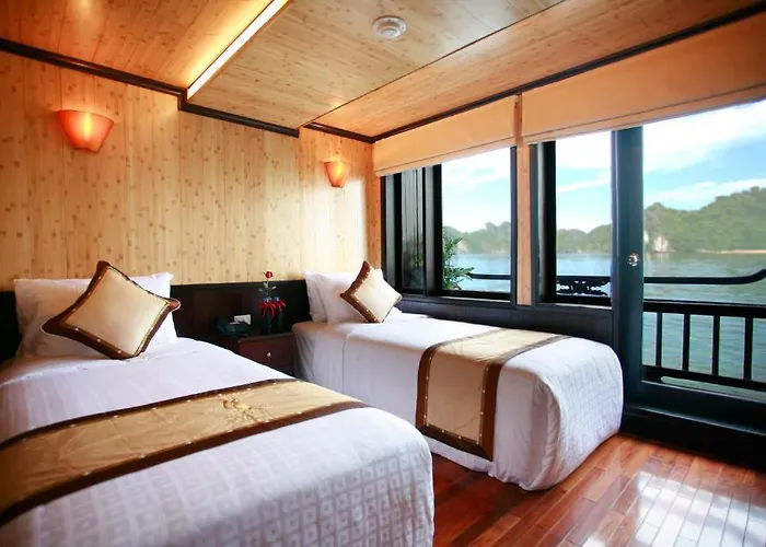Syrena Cruises 