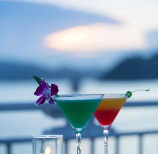 Syrena Cruises 4*