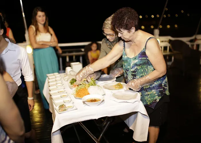  Syrena Cruises Hạ Long
