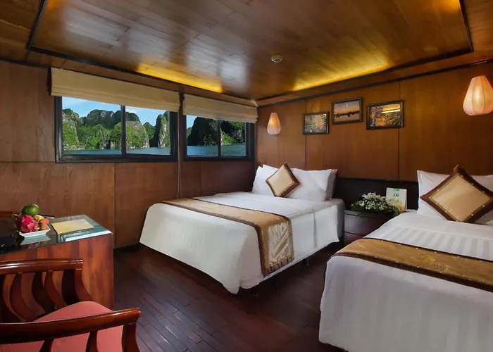 Syrena Cruises  4*