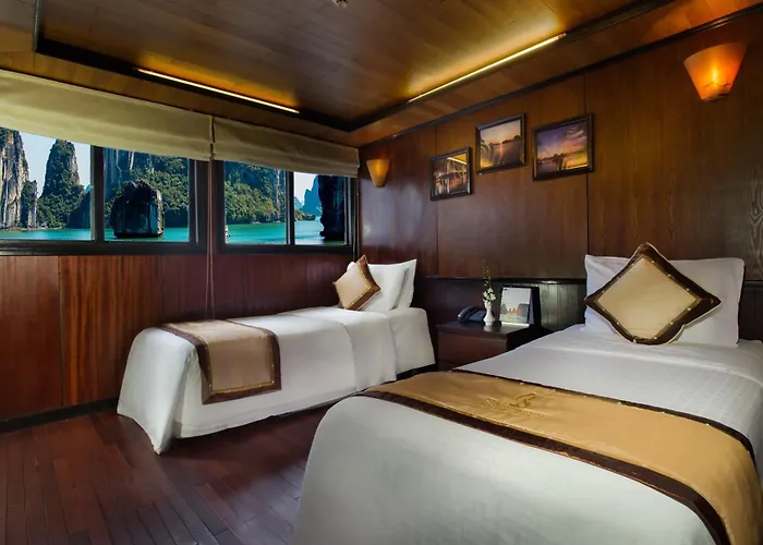  Syrena Cruises