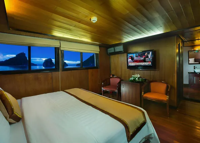 Syrena Cruises 4* Hạ Long